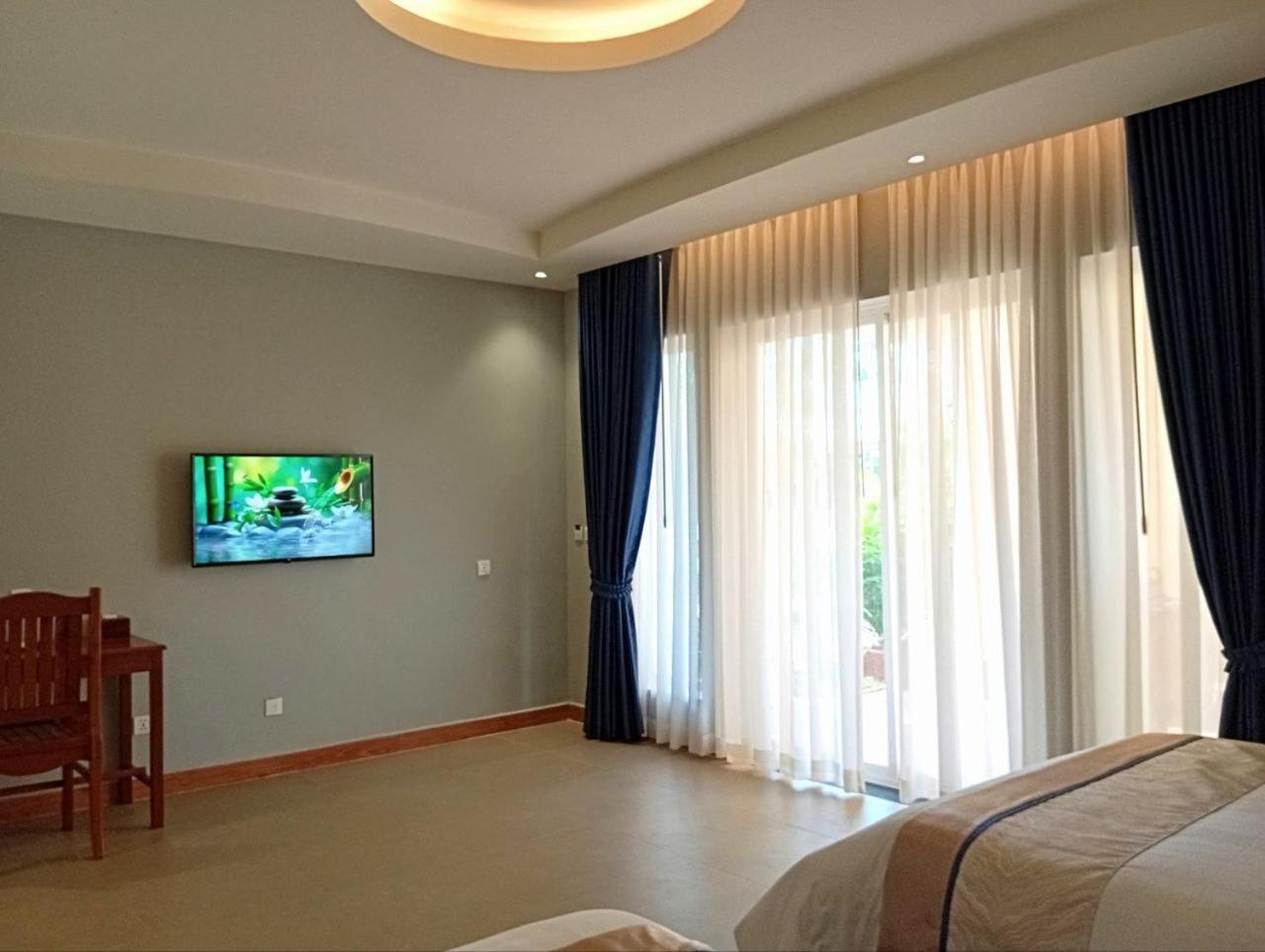 Sokchea Kampot Hotel Exterior photo