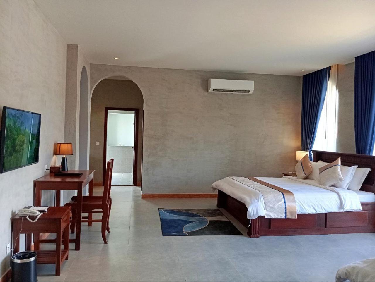 Sokchea Kampot Hotel Exterior photo