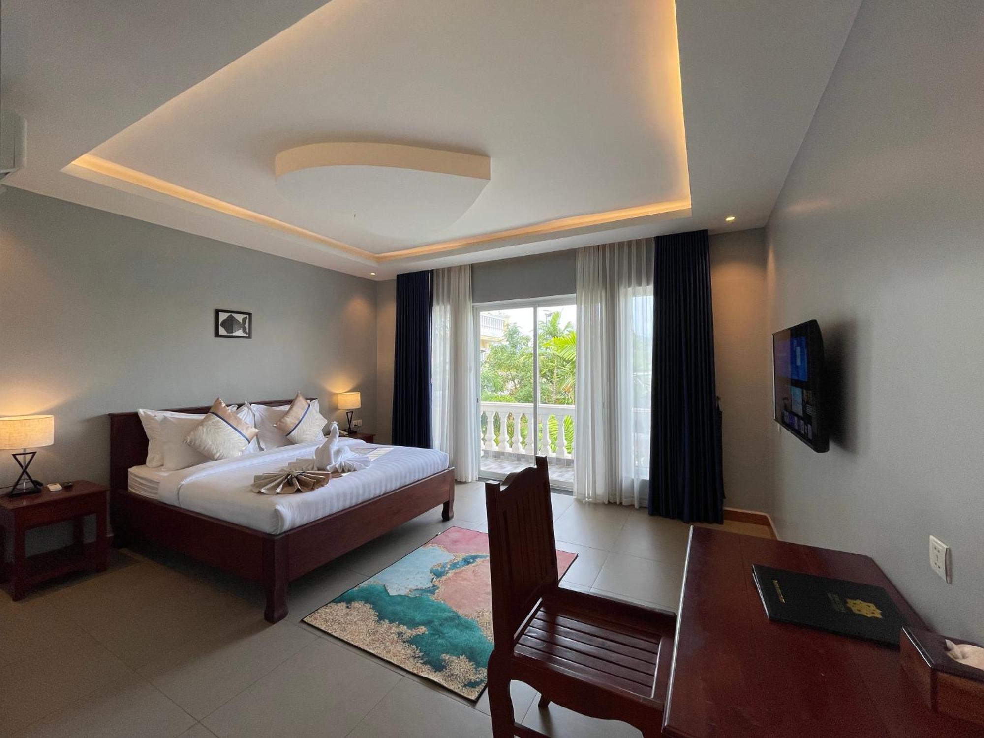 Sokchea Kampot Hotel Exterior photo